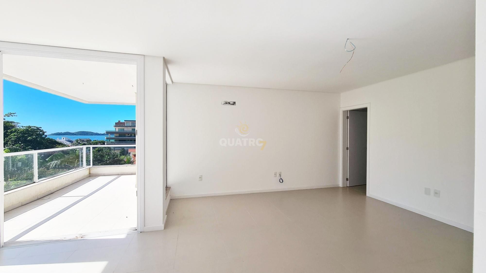 Apartamento à venda com 3 quartos, 141m² - Foto 1