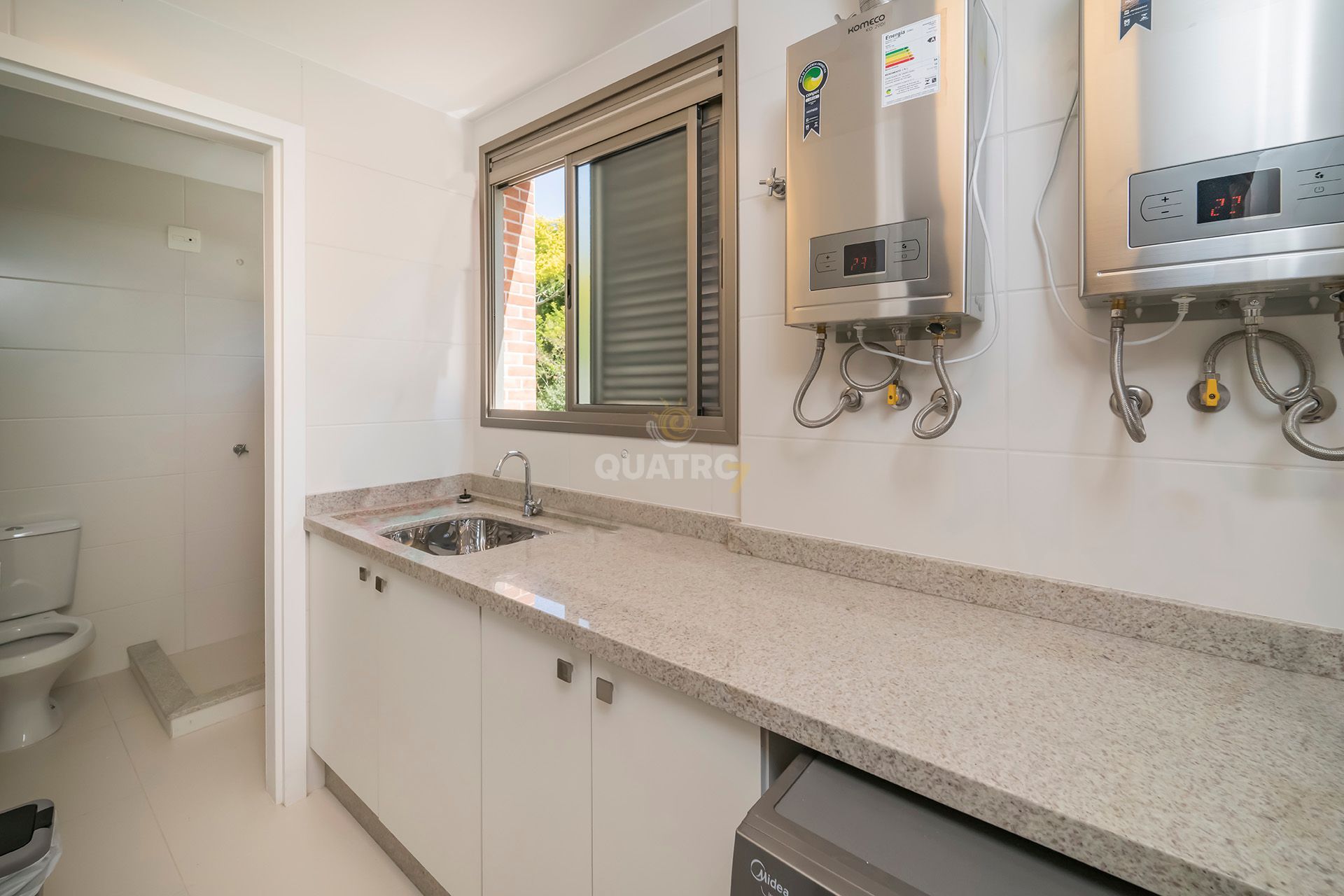 Apartamento à venda com 4 quartos, 151m² - Foto 9