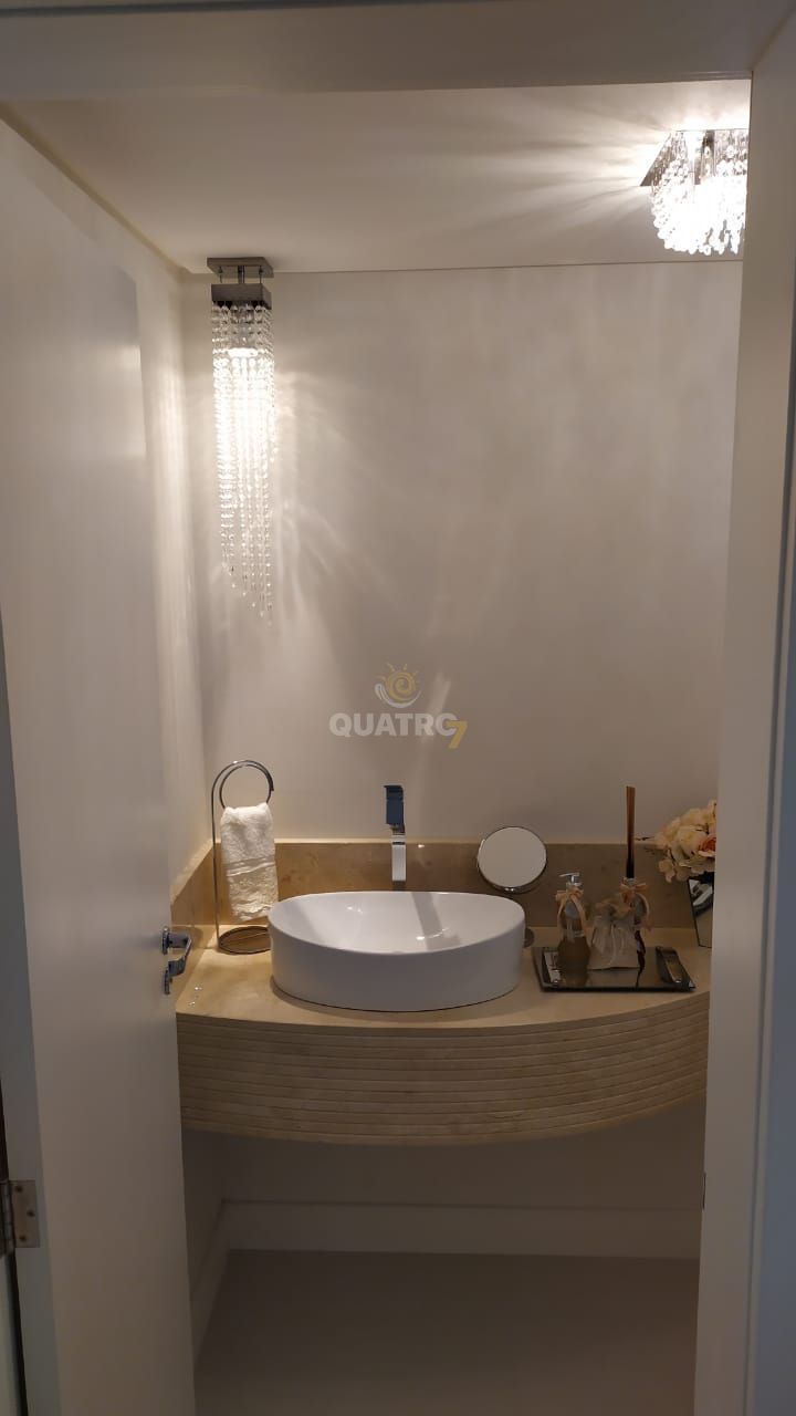 Apartamento à venda com 3 quartos, 162m² - Foto 17