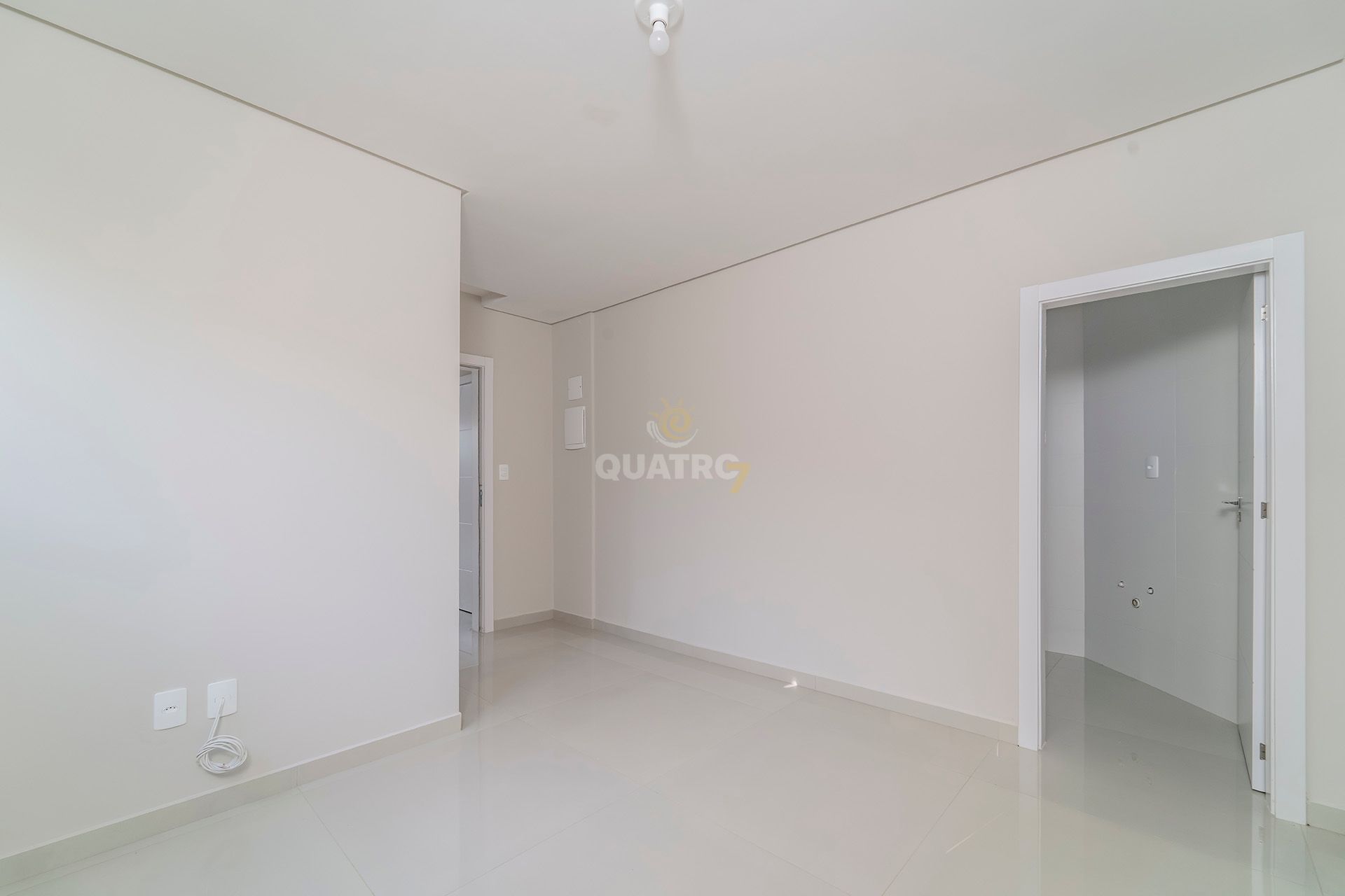 Apartamento à venda com 2 quartos, 70m² - Foto 25