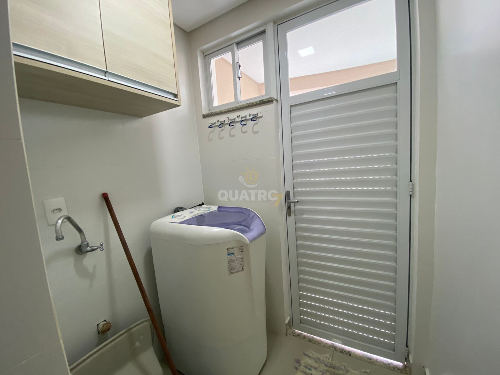 Apartamento à venda com 2 quartos, 75m² - Foto 14