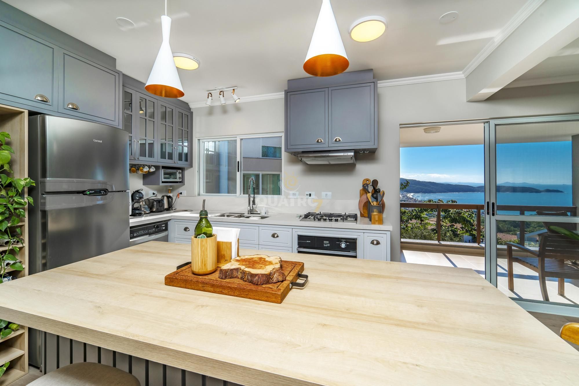Casa à venda com 7 quartos, 408m² - Foto 2