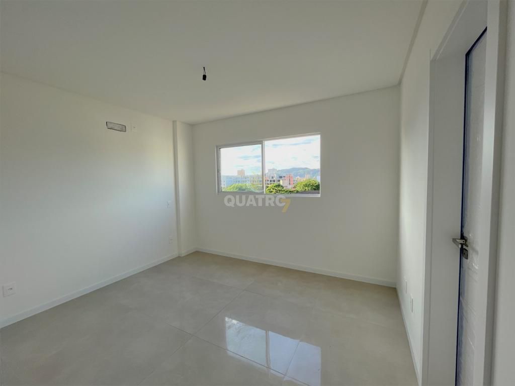 Apartamento à venda com 2 quartos, 82m² - Foto 12