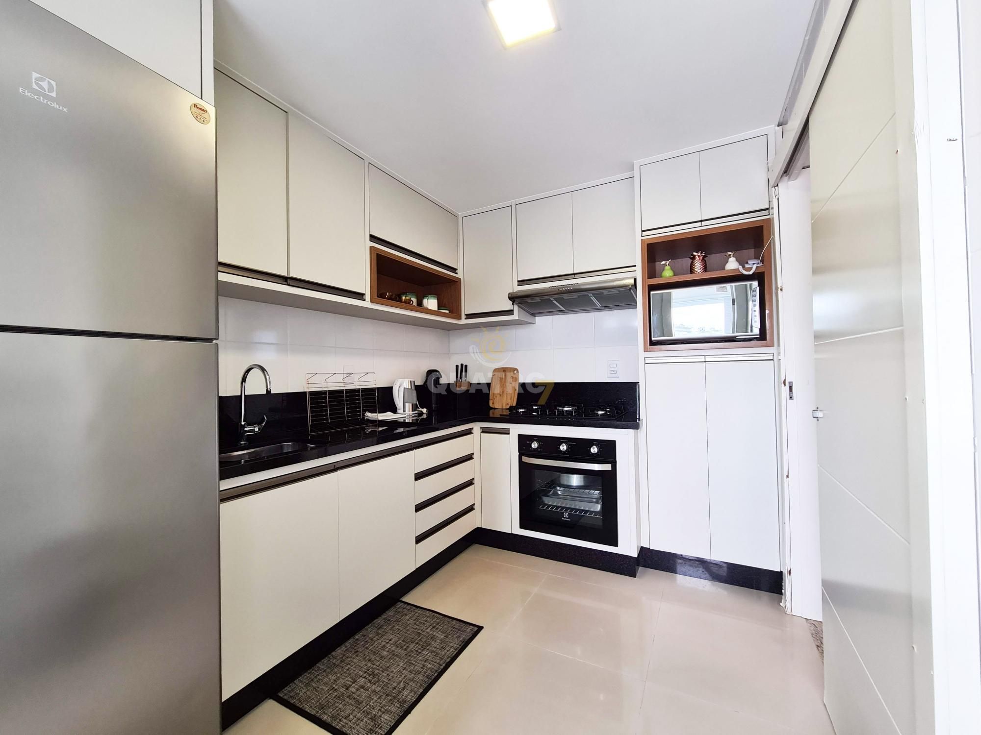 Cobertura à venda com 3 quartos, 245m² - Foto 10