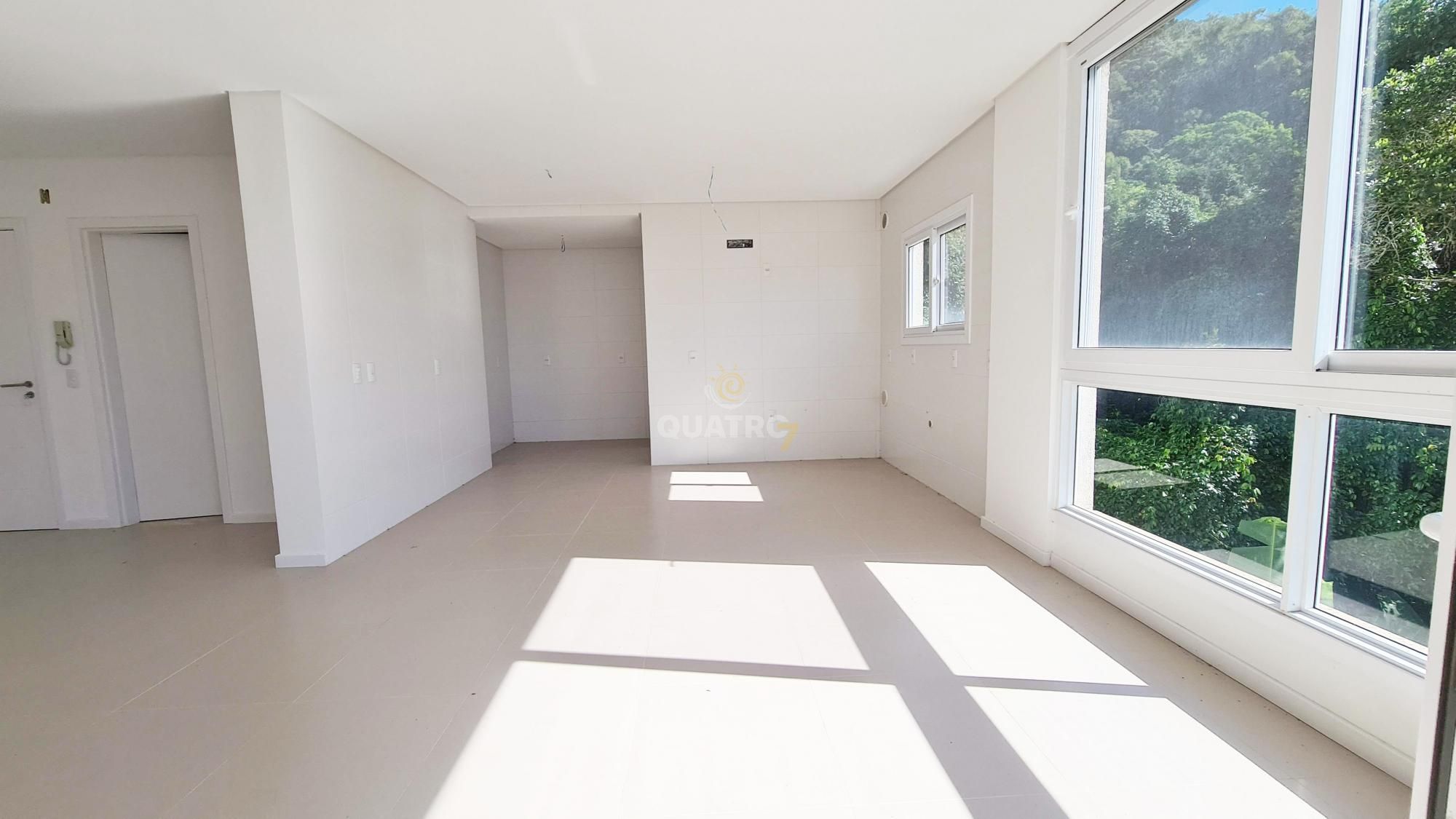 Apartamento à venda com 3 quartos, 141m² - Foto 4