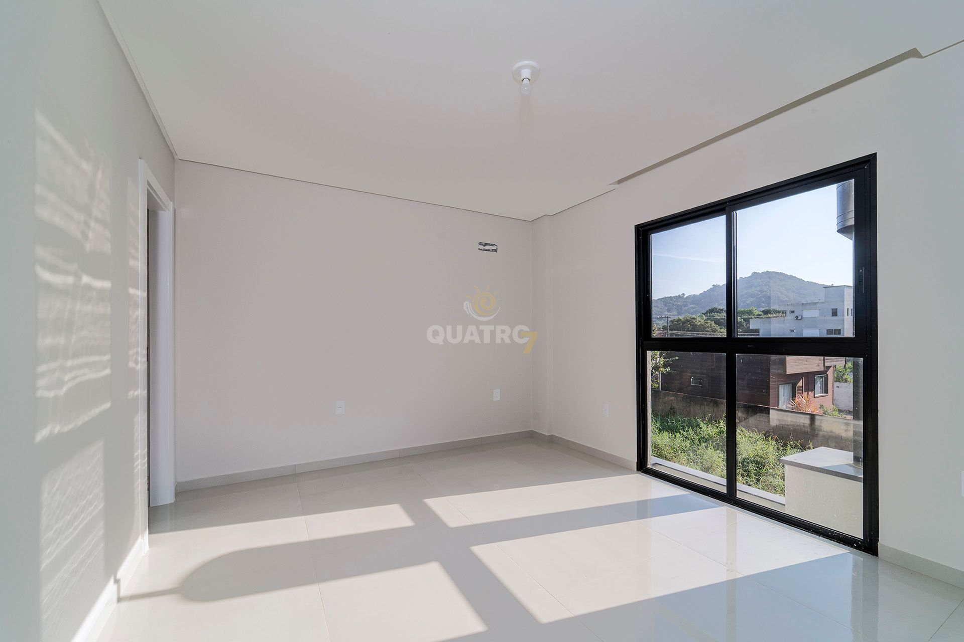 Apartamento à venda com 2 quartos, 70m² - Foto 21