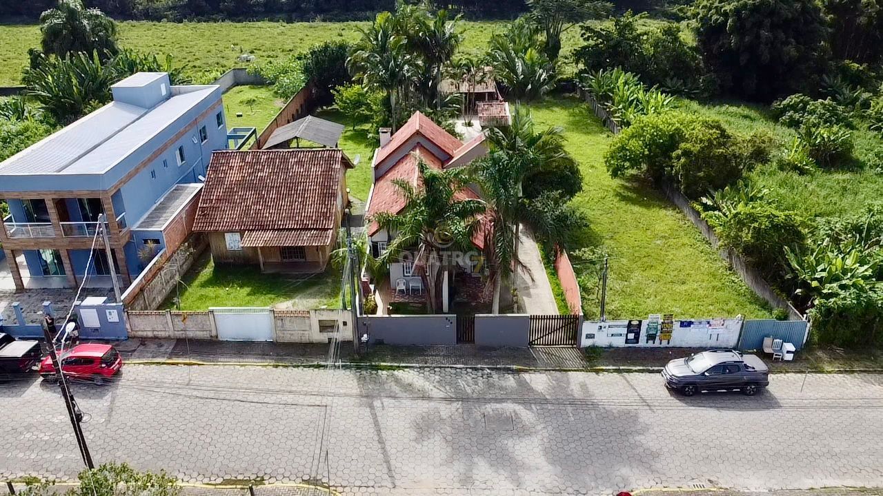 Casa  venda  no Zimbros - Bombinhas, SC. Imveis