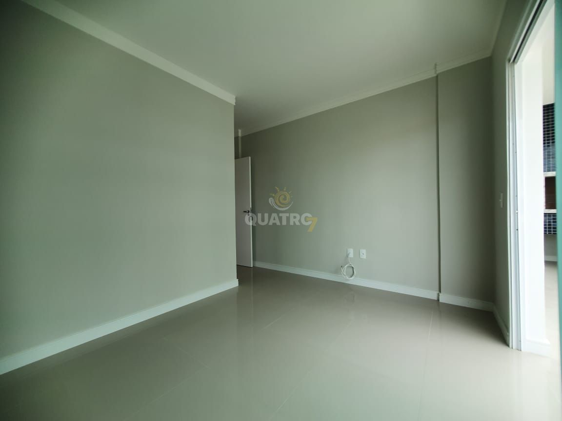 Apartamento à venda com 2 quartos, 80m² - Foto 11