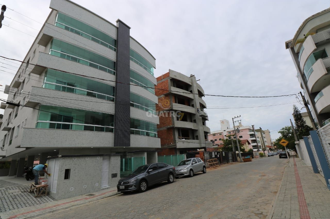 Apartamento  venda  no Bombas - Bombinhas, SC. Imveis