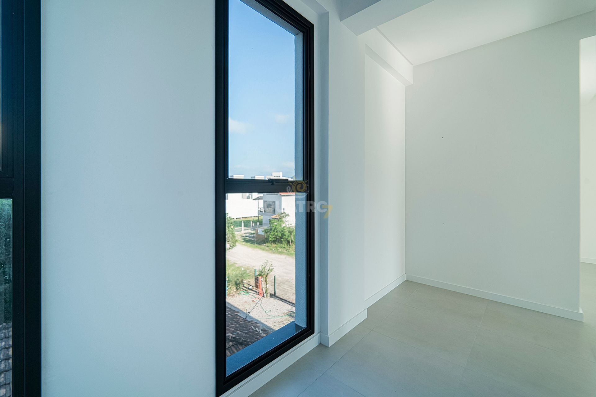 Apartamento à venda com 2 quartos, 77m² - Foto 10