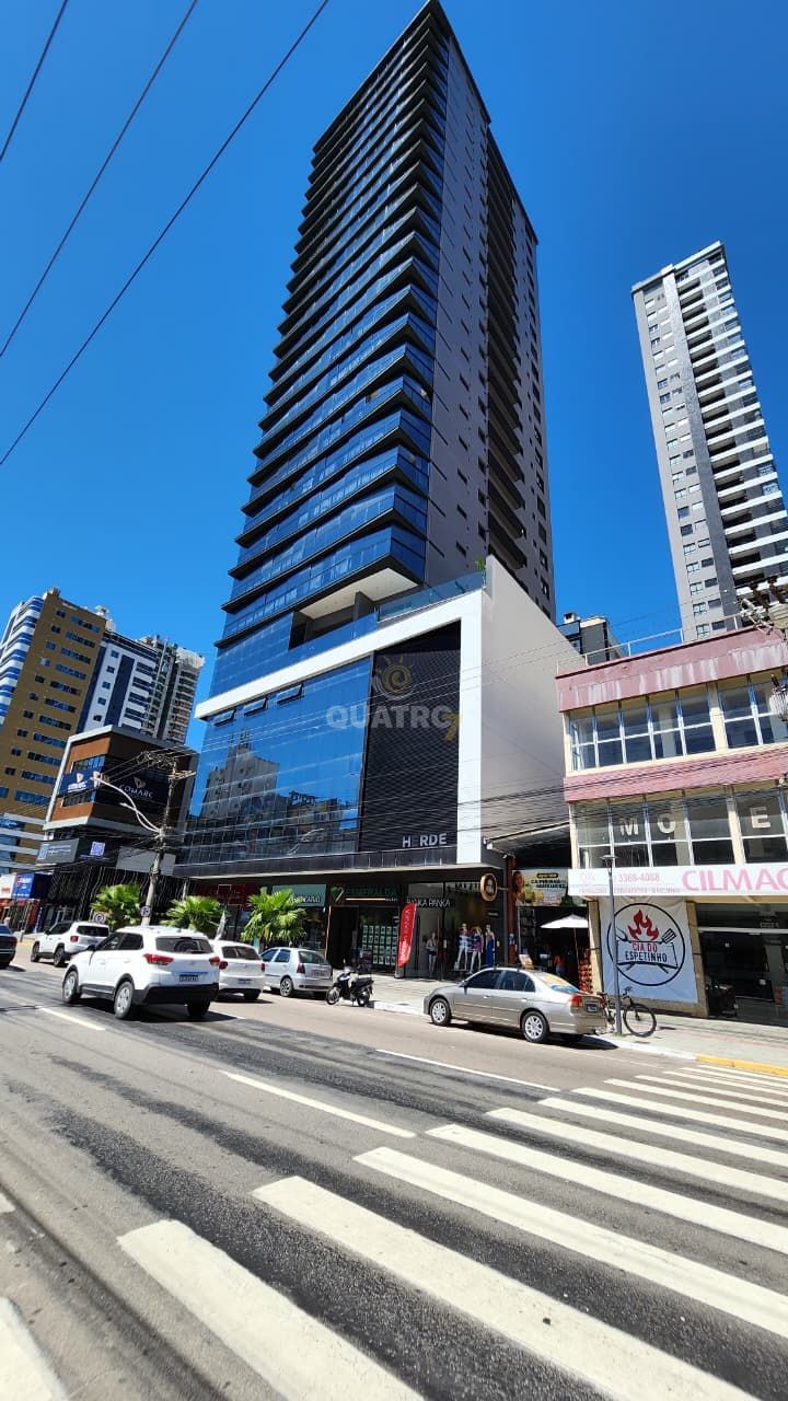 Apartamento à venda  no Meia Praia - Itapema, SC. Imóveis