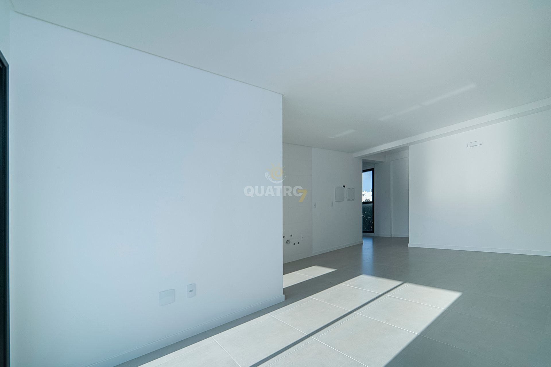 Apartamento à venda com 2 quartos, 77m² - Foto 12