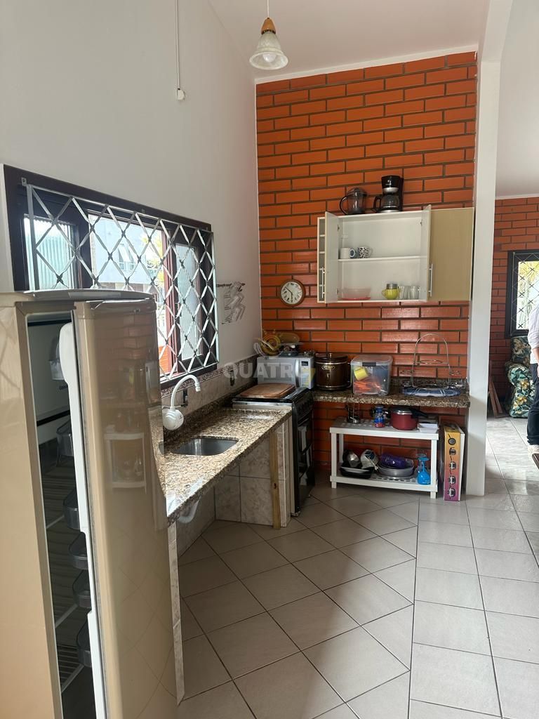 Casa à venda com 3 quartos, 128m² - Foto 11