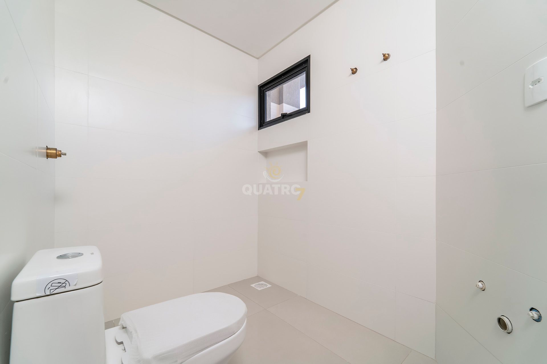 Apartamento à venda com 2 quartos, 70m² - Foto 24