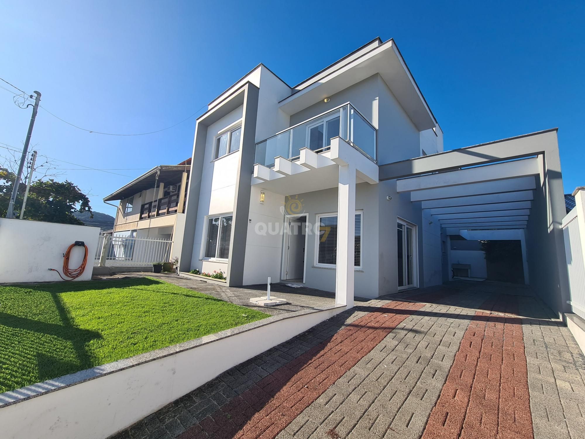 Casa  venda  no Zimbros - Bombinhas, SC. Imveis