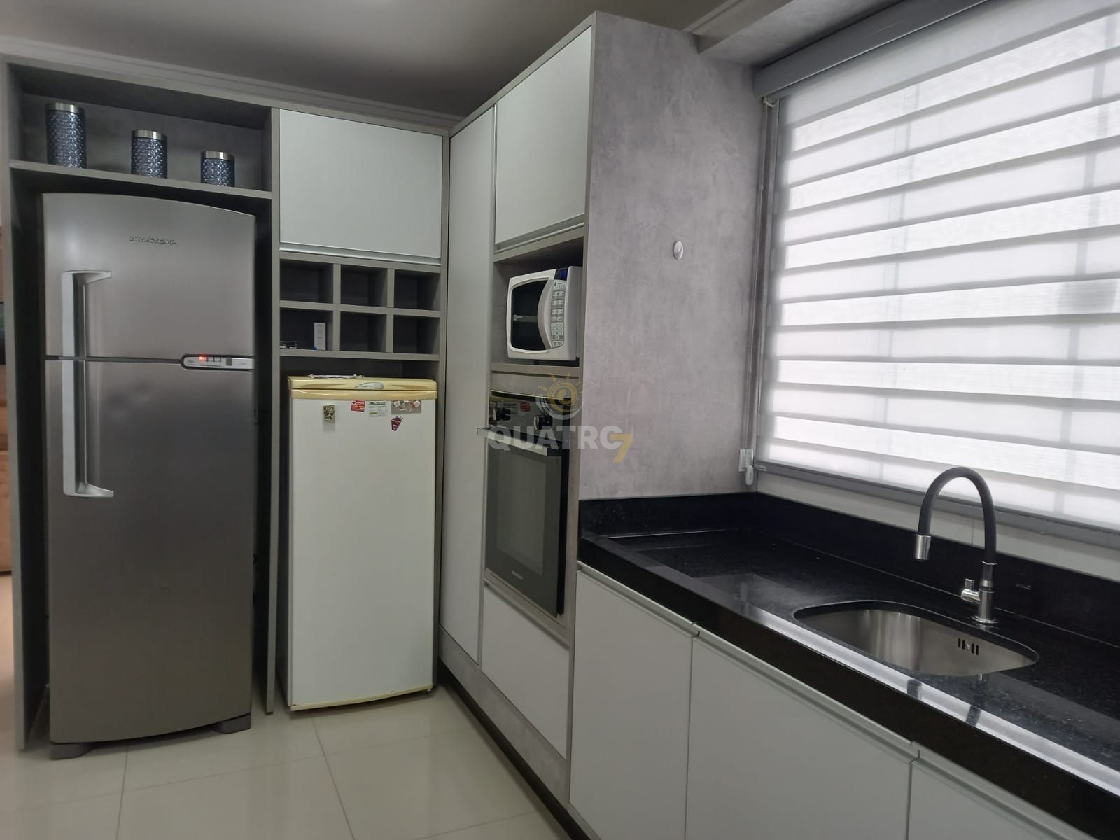 Casa à venda com 3 quartos, 166m² - Foto 4