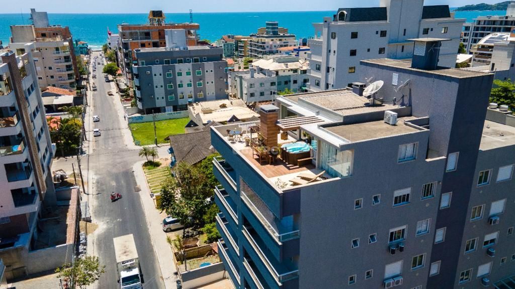 Cobertura, 3 quartos, 210 m² - Foto 3