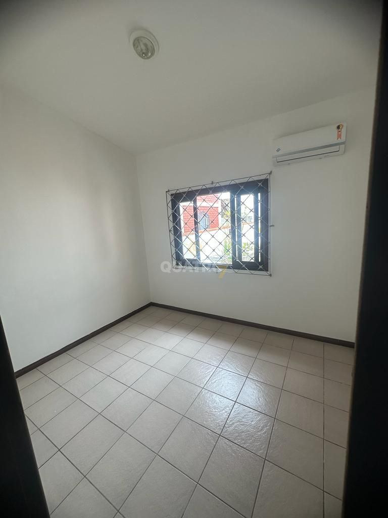 Casa à venda com 3 quartos, 128m² - Foto 13