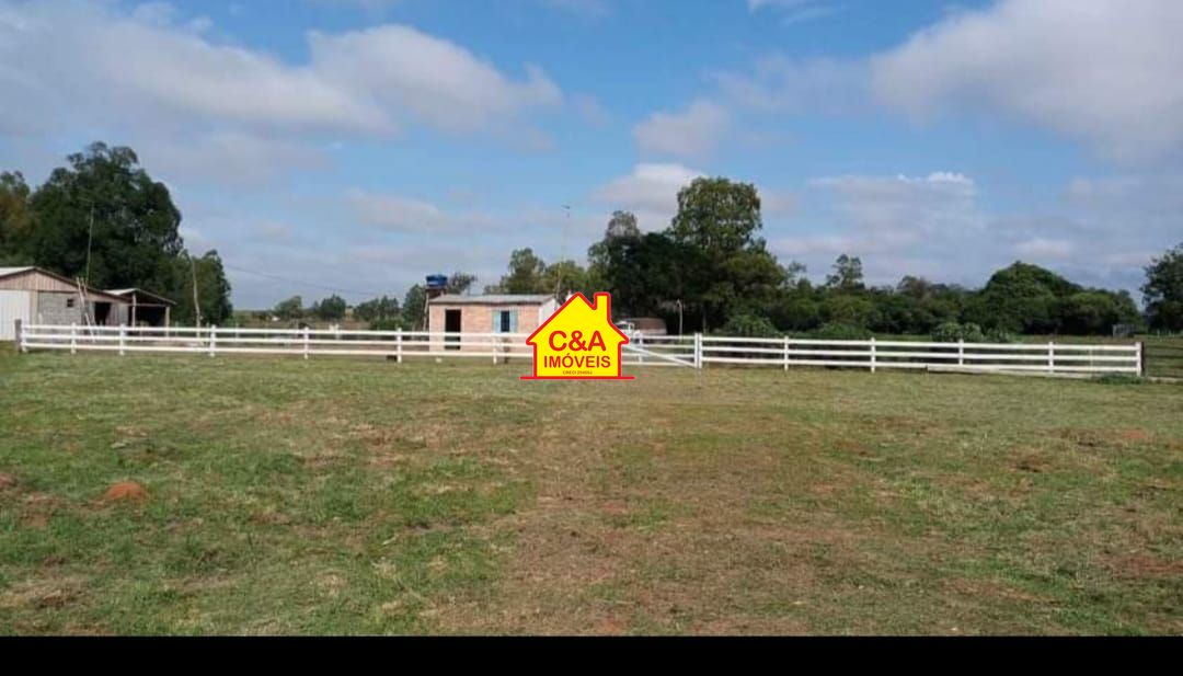 Fazenda à venda com 1 quarto, 10000m² - Foto 1