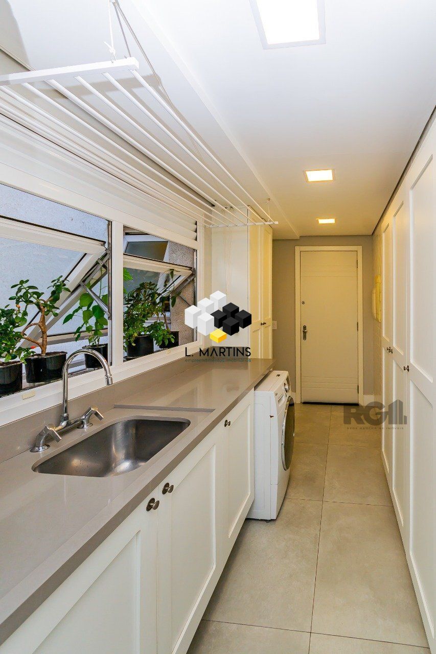 Apartamento de 4 quartos, 158m² no bairro Menino Deus, em Porto Alegre | Eu Corretor