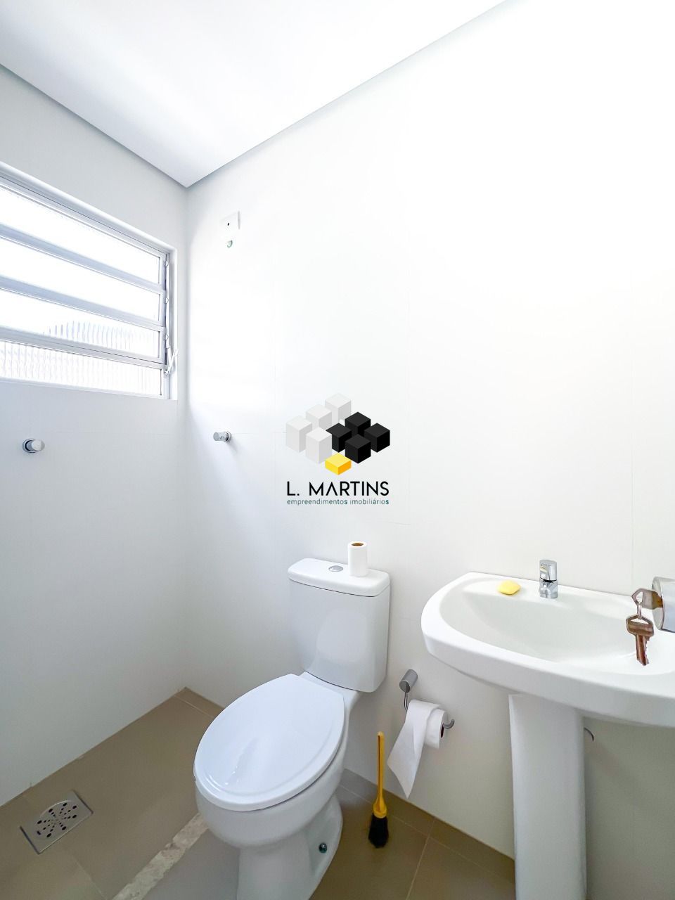 Apartamento de 4 quartos, 226m² no bairro Moinhos de Vento, em Porto Alegre | Eu Corretor