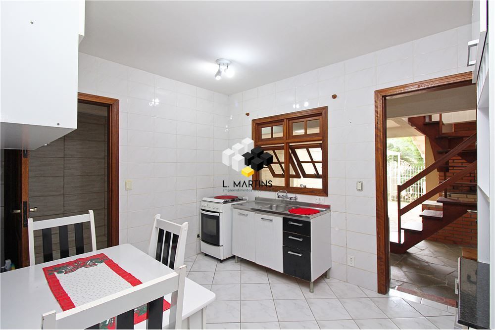 Casa de 3 quartos, 198m² no bairro Medianeira, em Porto Alegre | Eu Corretor