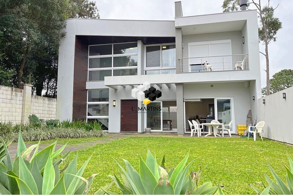 Casa em condomínio à venda  no Hípica - Porto Alegre, RS. Imóveis