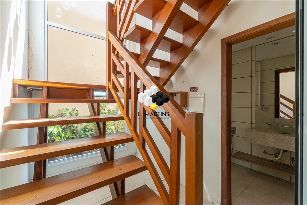 Casa à venda com 2 quartos, 203m² - Foto 2