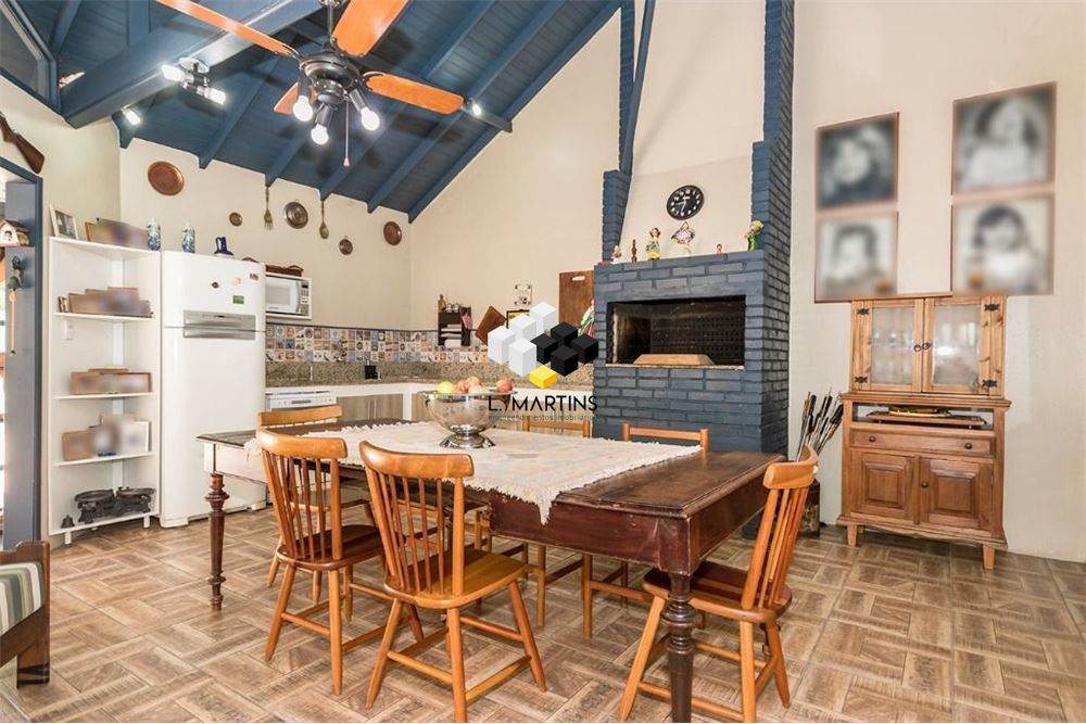 Casa de 4 quartos, 525m² no bairro Jardim Sabará, em Porto Alegre | Eu Corretor