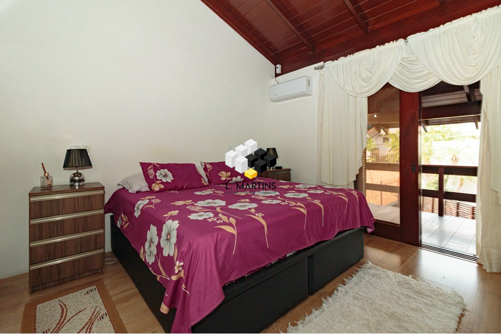 Casa de 3 quartos, 330m² no bairro Jardim Itu, em Porto Alegre | Eu Corretor