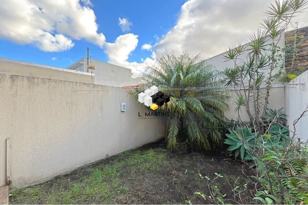 Casa à venda com 2 quartos, 76m² - Foto 17