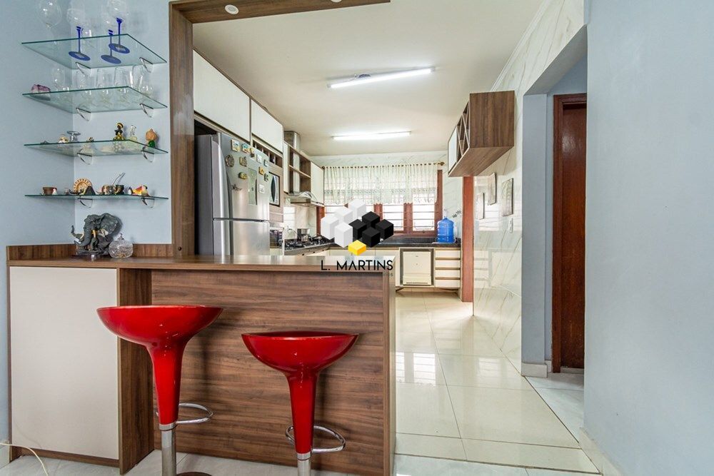 Casa à venda com 4 quartos, 219m² - Foto 14