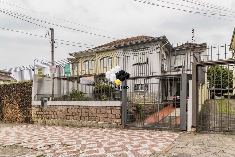 Casa de 3 quartos, 200m² no bairro Santana, em Porto Alegre | Eu Corretor