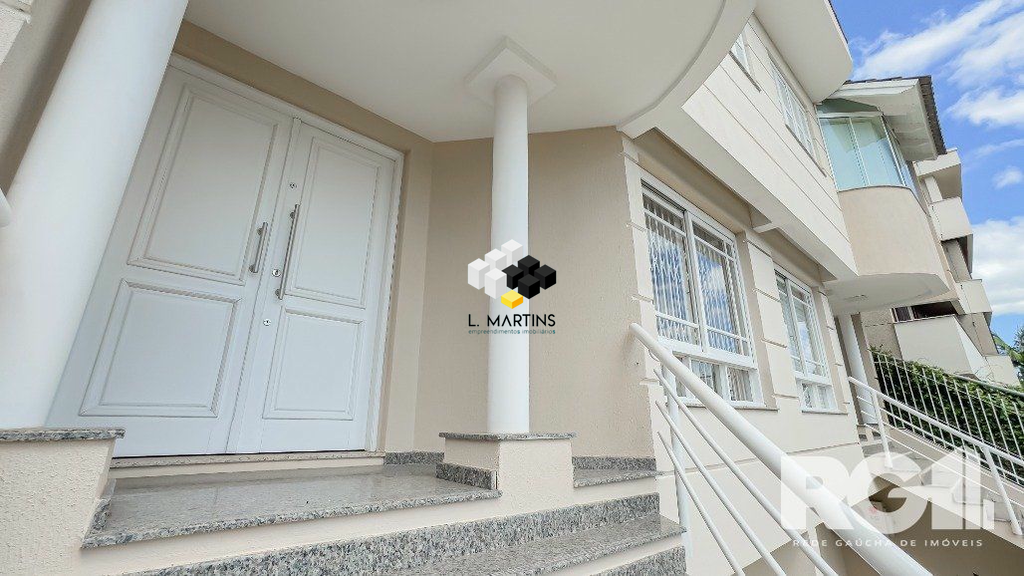 Casa de 4 quartos, 282m² no bairro Chácara das Pedras, em Porto Alegre | Eu Corretor
