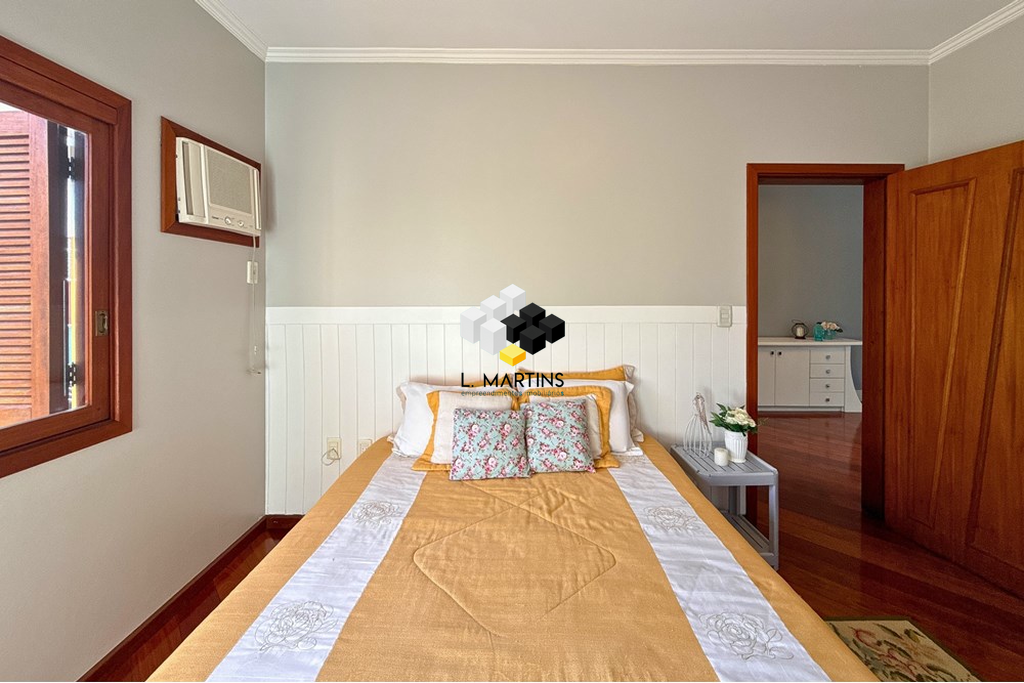 Casa à venda com 4 quartos, 328m² - Foto 65