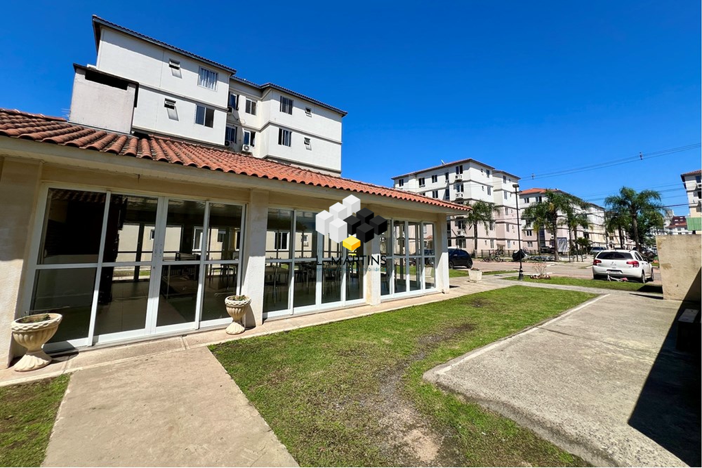 Apartamento à venda com 2 quartos, 42m² - Foto 2