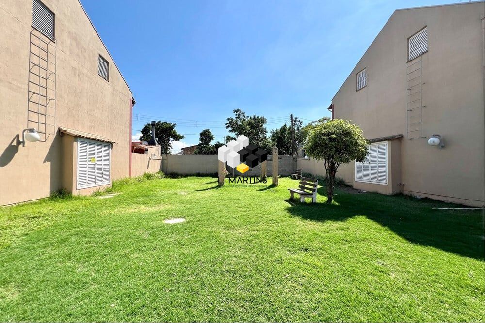 Casa à venda com 2 quartos, 103m² - Foto 16