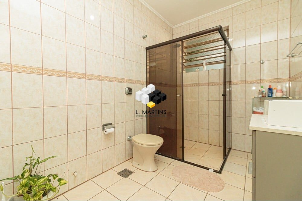img187935475