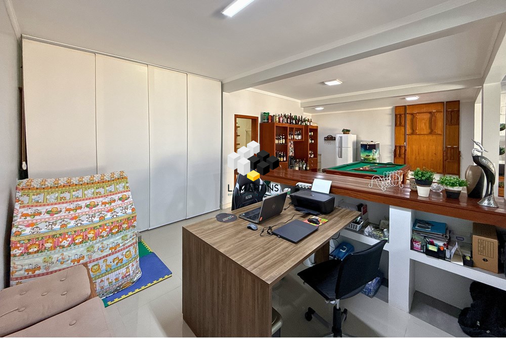 Casa à venda com 4 quartos, 328m² - Foto 30