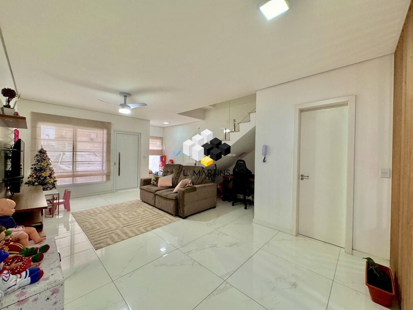 Casa à venda com 3 quartos, 129m² - Foto 3