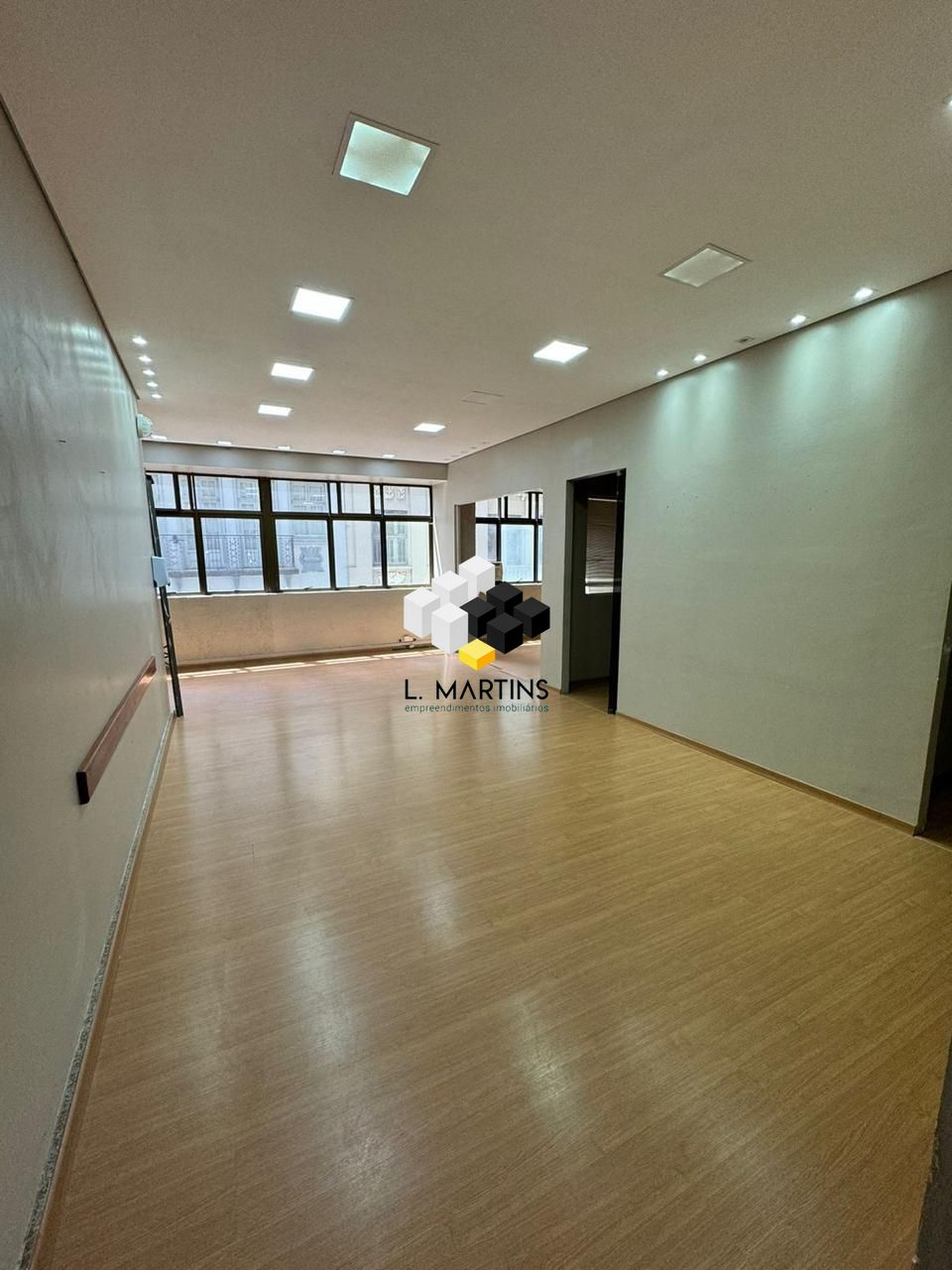 Sala Comercial de 195m² no bairro Centro Histórico, em Porto Alegre | Eu Corretor