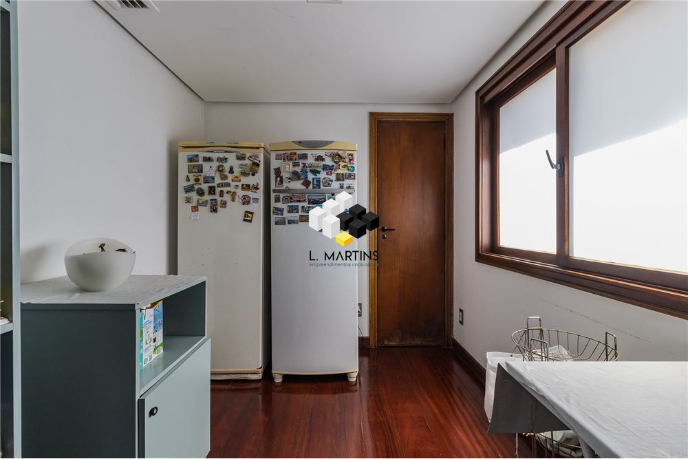 Apartamento à venda com 3 quartos, 258m² - Foto 15