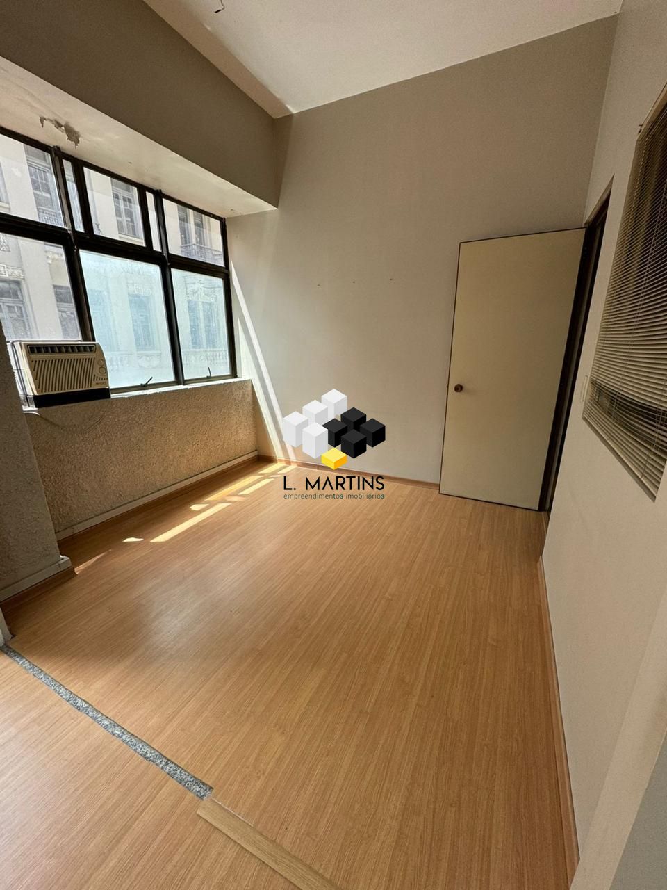 Sala Comercial de 195m² no bairro Centro Histórico, em Porto Alegre | Eu Corretor