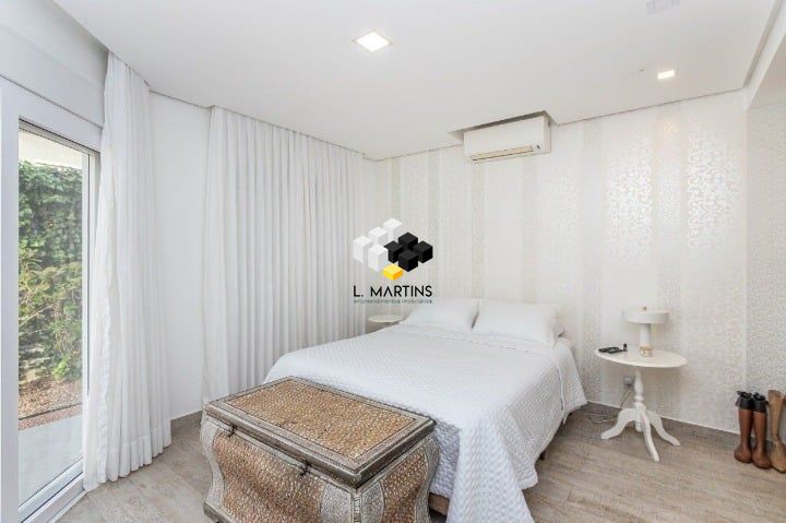 Casa de Condomínio de 4 quartos, 487m² no bairro Belém Novo, em Porto Alegre | Eu Corretor