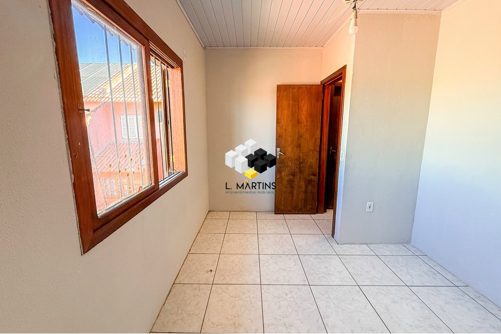 Casa com 2 Dormitórios à venda, 67 m² por R$ 319.000,00 Casa com 2 Dormitórios à venda, 67 m² por R$ 319.000,00