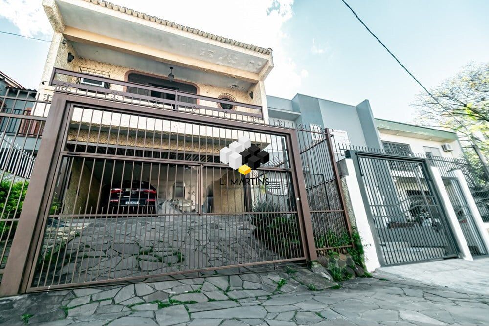 Casa à venda  no Passo D Areia - Porto Alegre, RS. Imóveis