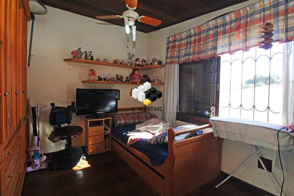 img187935375