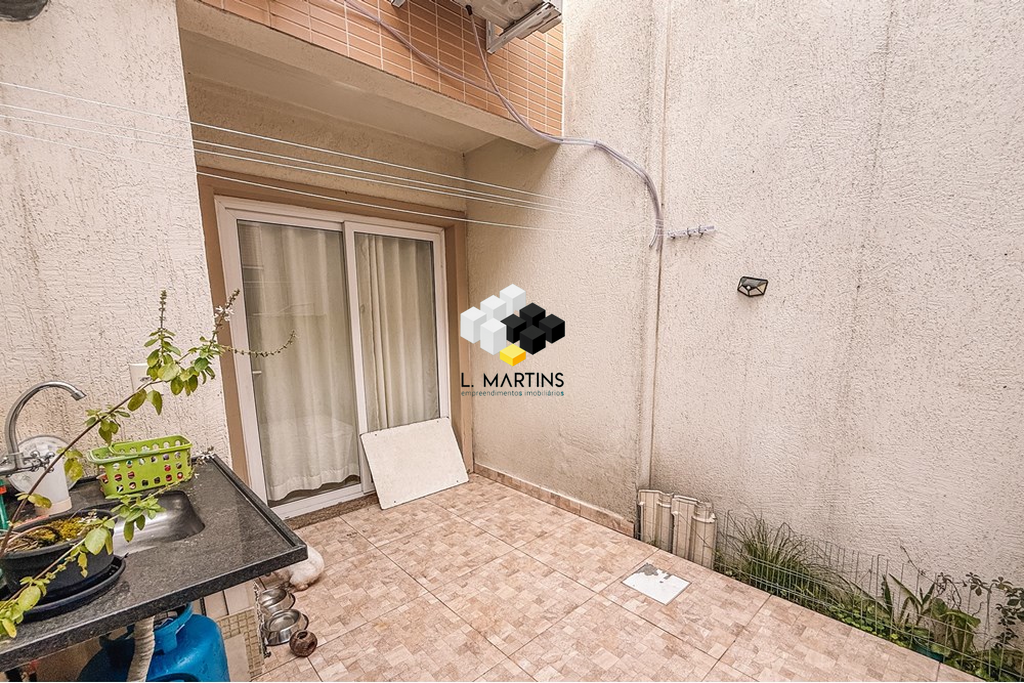 Casa com 3 Dormitórios à venda, 112 m² por R$ 660.000,00 Casa com 3 Dormitórios à venda, 112 m² por R$ 660.000,00