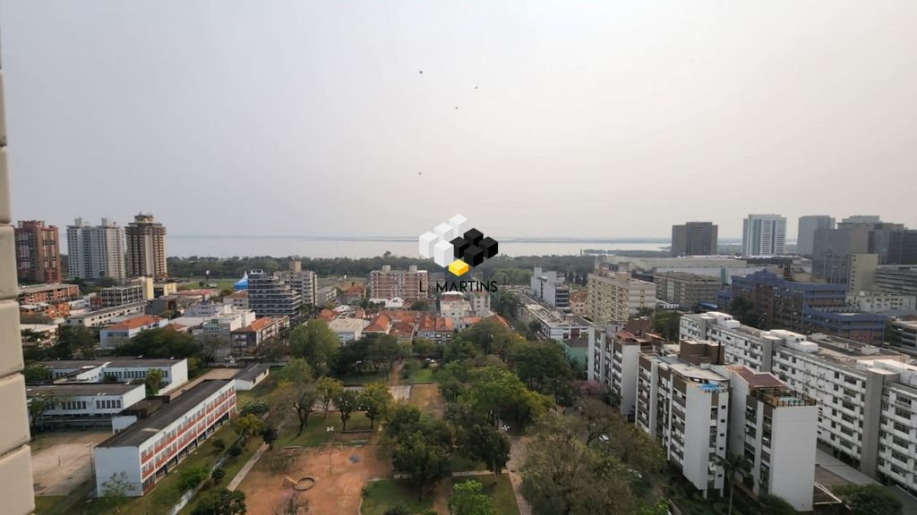 Apartamento de 3 quartos, 206m² no bairro Menino Deus, em Porto Alegre | Eu Corretor