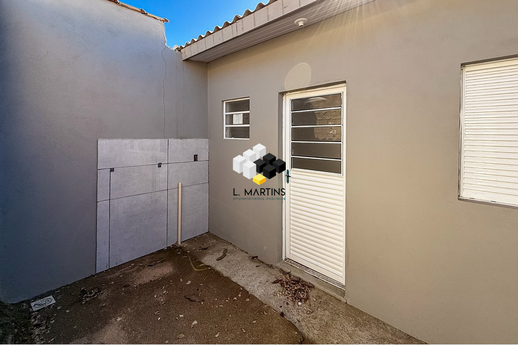 Casa à venda com 2 quartos, 62m² - Foto 14
